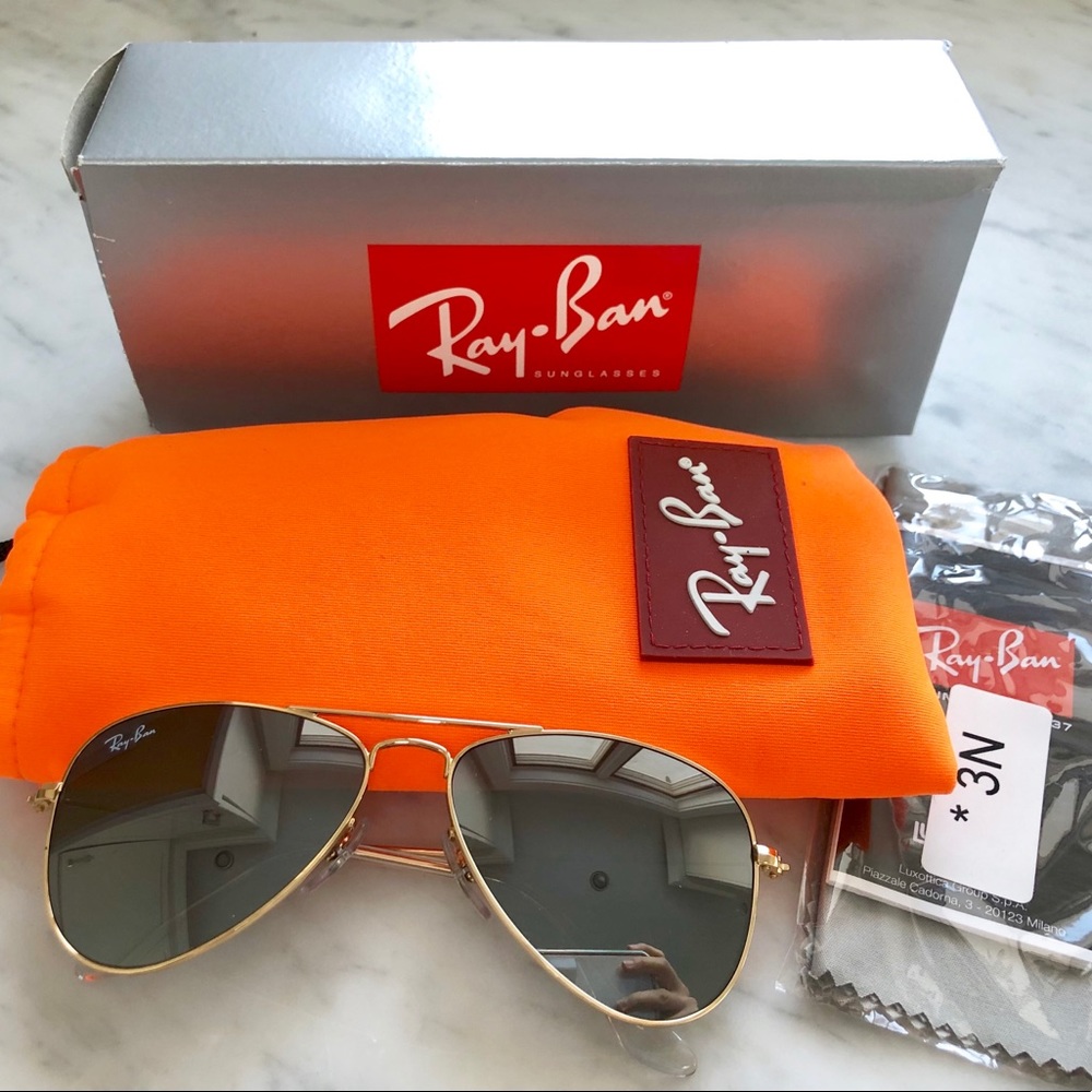 Kids Ray-Ban Aviator sunglasses
